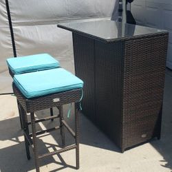 Patio Bar Table Set 