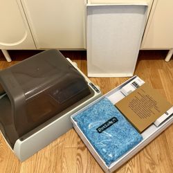 Auto-Cleaning Litter Box
