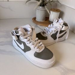 Nike Air Force 1