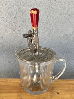 Vintage - EKCO Mixer / Glass Pitcher