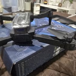 Drone - Remote Control (FLYS HIGH)
