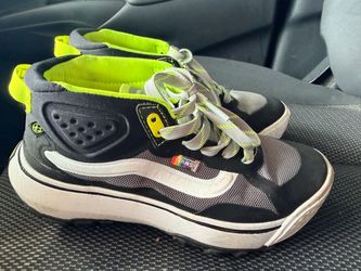 Vans MTE