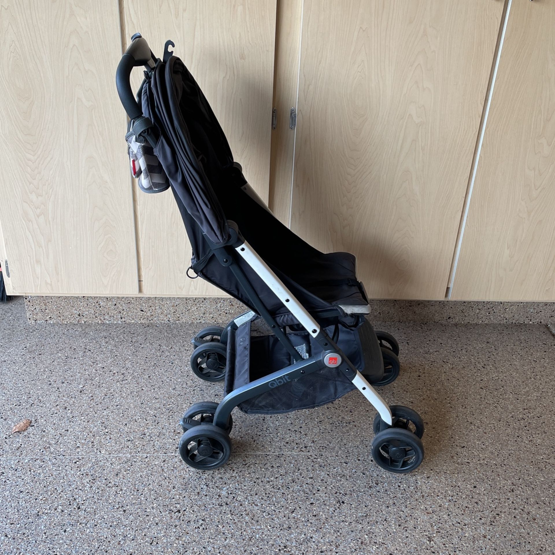 GB Qbit Collapsible Stroller