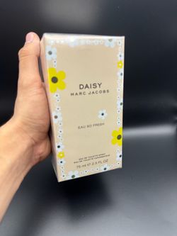Daisy Marc Jacob perfum