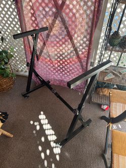 Liquid Stands - keyboard stand