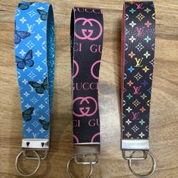 Set Of 3 Wristlets 