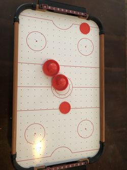 AIR HOCKEY