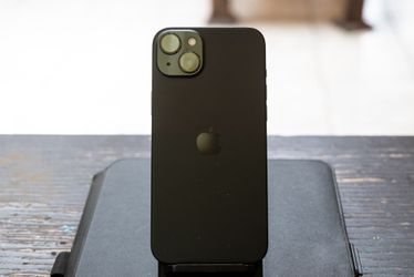 iPhone 15 Plus (unlocked) 128gb