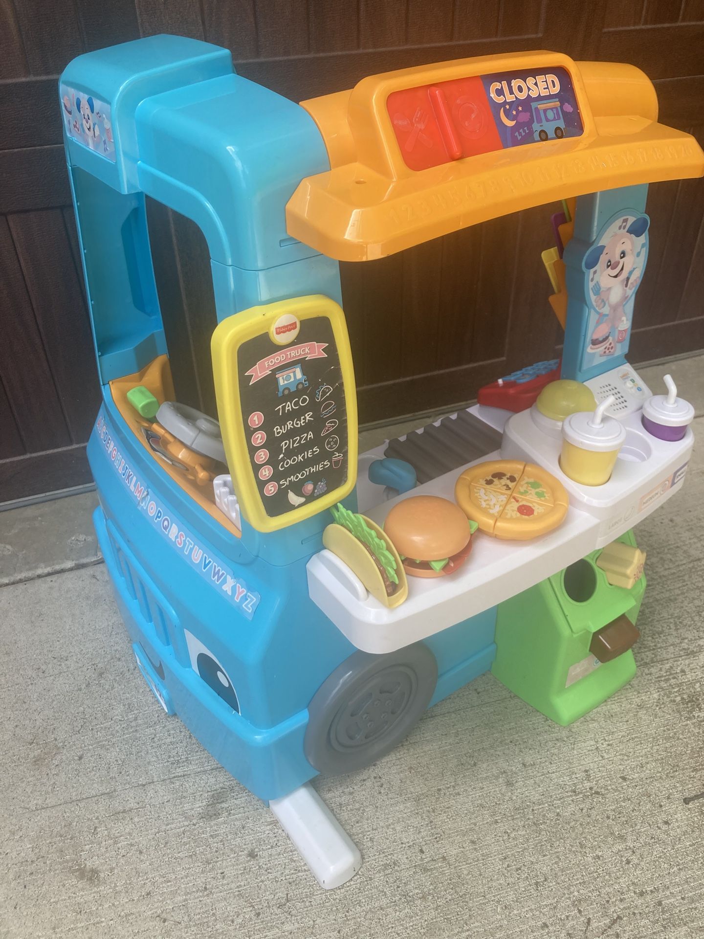 Fisher-Price Laugh & Learn Servin' Up Fun Food Truck