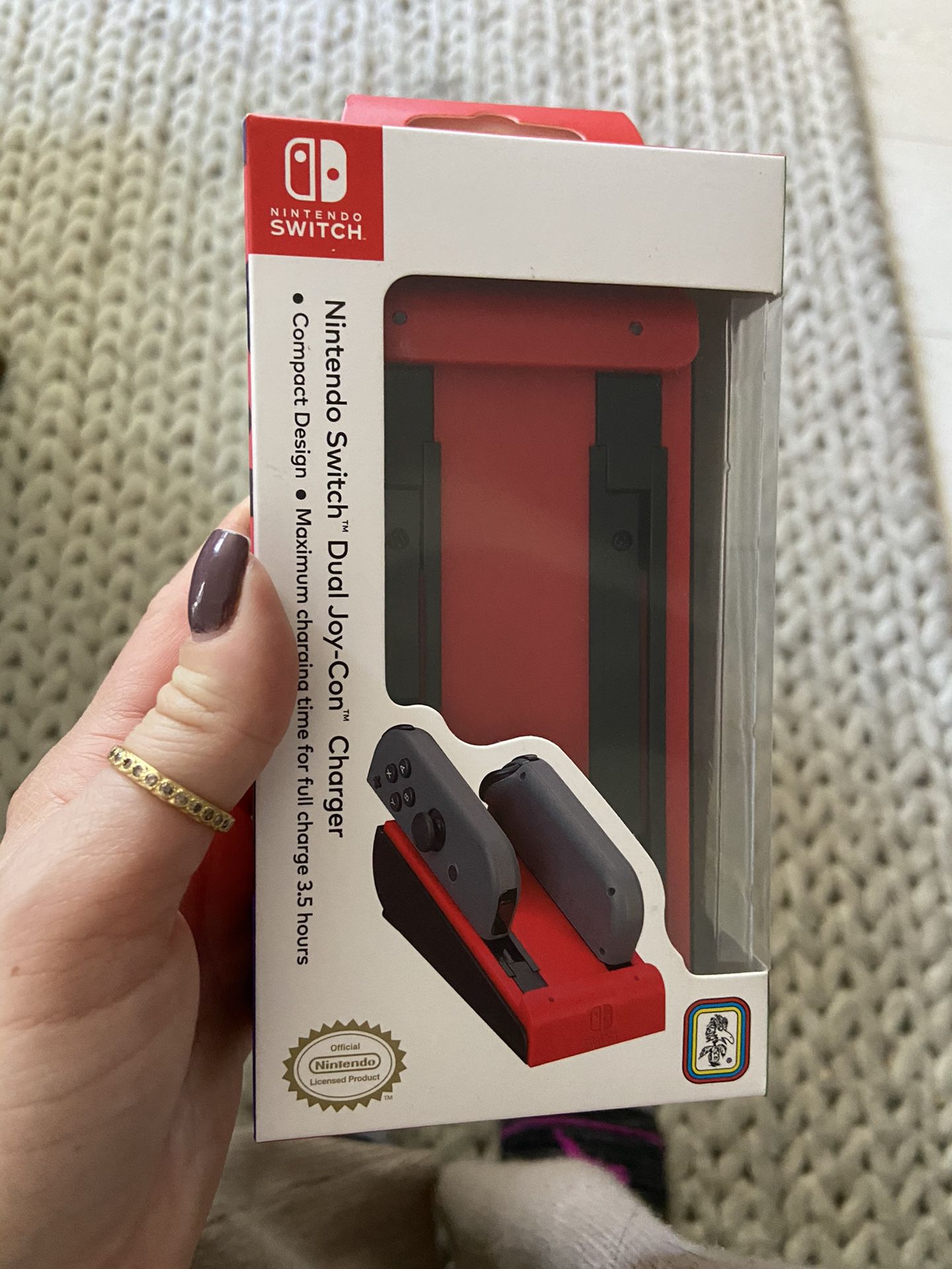 New In Box Nintendo Switch Joy Con Charger