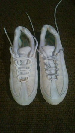 Ladies Nike Air Max - 7