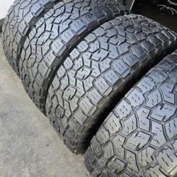 4 used tires Lt275 65r20 Toyo at111 Open Country $299.00 all 4