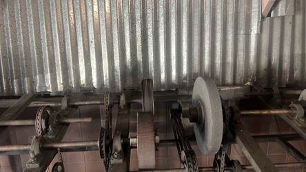Knife sharpening service