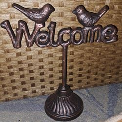 Heavy Cast Iron Birds Welcome Sign Decor