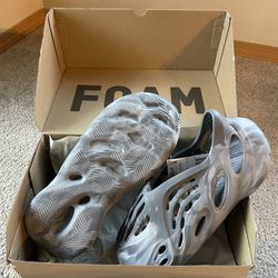 Yeezy Foam Runner Granite Size 10