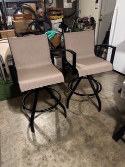 Outdoor Patio Swivel Bar Stools Set of 2