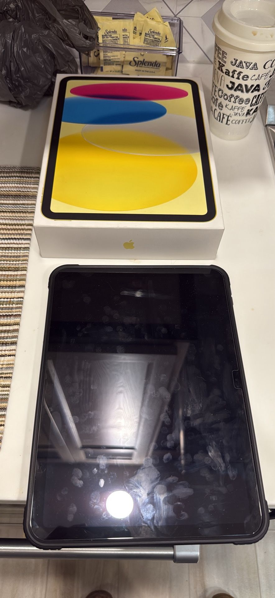 2025 Apple iPad A16 128gb Yellow