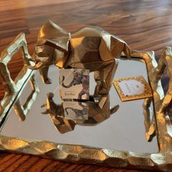 Glass Set Tray And Elephant 