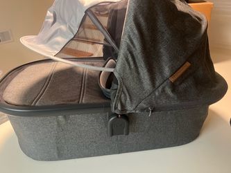 Uppababy Bassinet- like NEW!