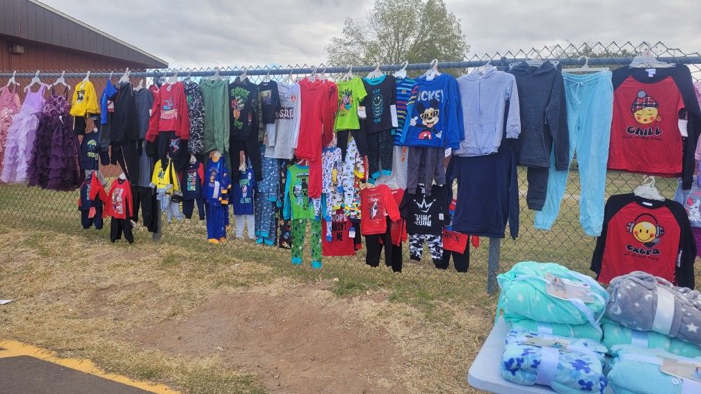 Trajesitos De Niños Nuevos A Solo $6 