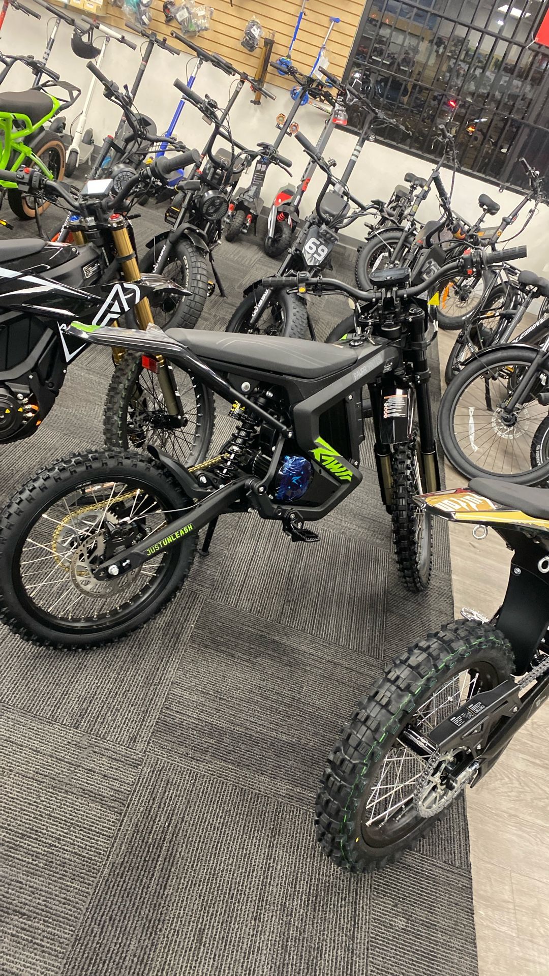 Rawr Mantis Electric Dirt Bike