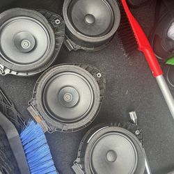 Malibu Car Speakers (4) 