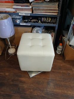 Ottoman PU In Canyon Country 