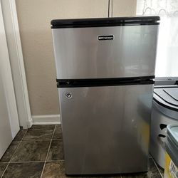 free large and small refrigerator