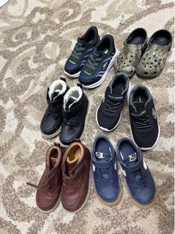 Boys shoes size 9 /10