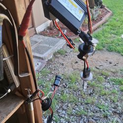 Alogeno ligths for truck chevrolet o gmc 2010 and up good condition 30dlrs easy to conect  luzez para chevrolet de alojeno  buenas condiciones