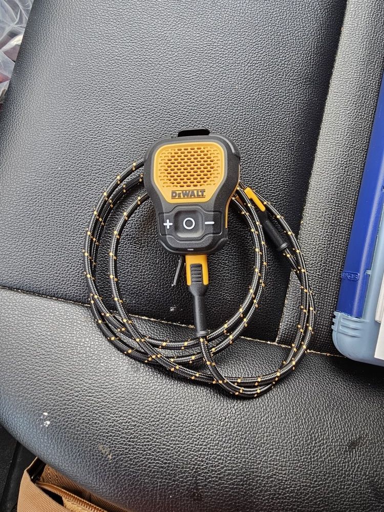 Dewalt Pocket Speaker
