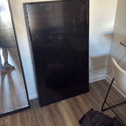 60 Inch TV 1080p (w/ Wall Mount)