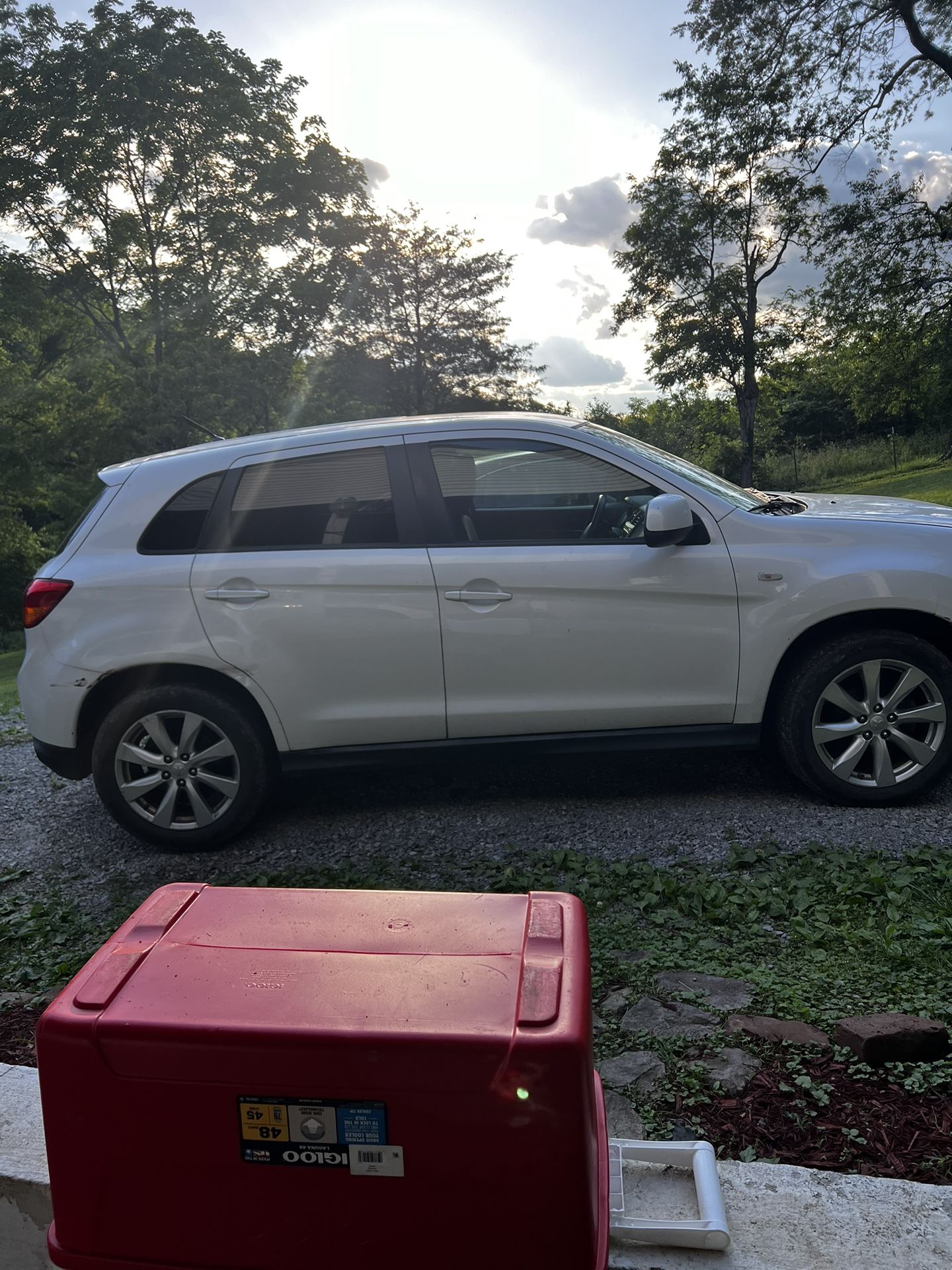 2015 White Mitsubishi