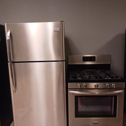 Frigidaire Stove And Fridge 