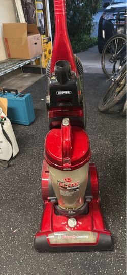 Hoover Elite Rewind Bagless Upright Vacuum – Works Great – $40 OBO