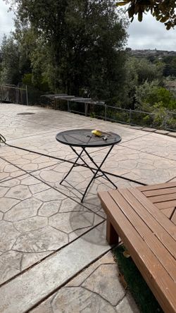 Metal table
