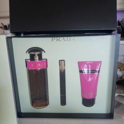 Prada Eau De Perfum Gift 🎁 Set For Women's 