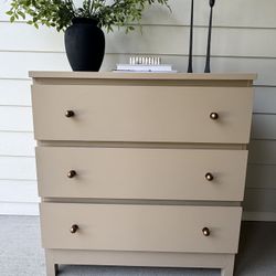 Small Three Drawer Dresser