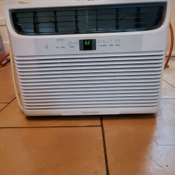 Frigidaire Cold 12,000 Btu