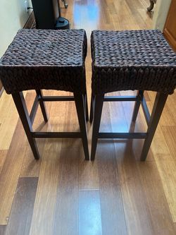 Set of two brand new bar stools