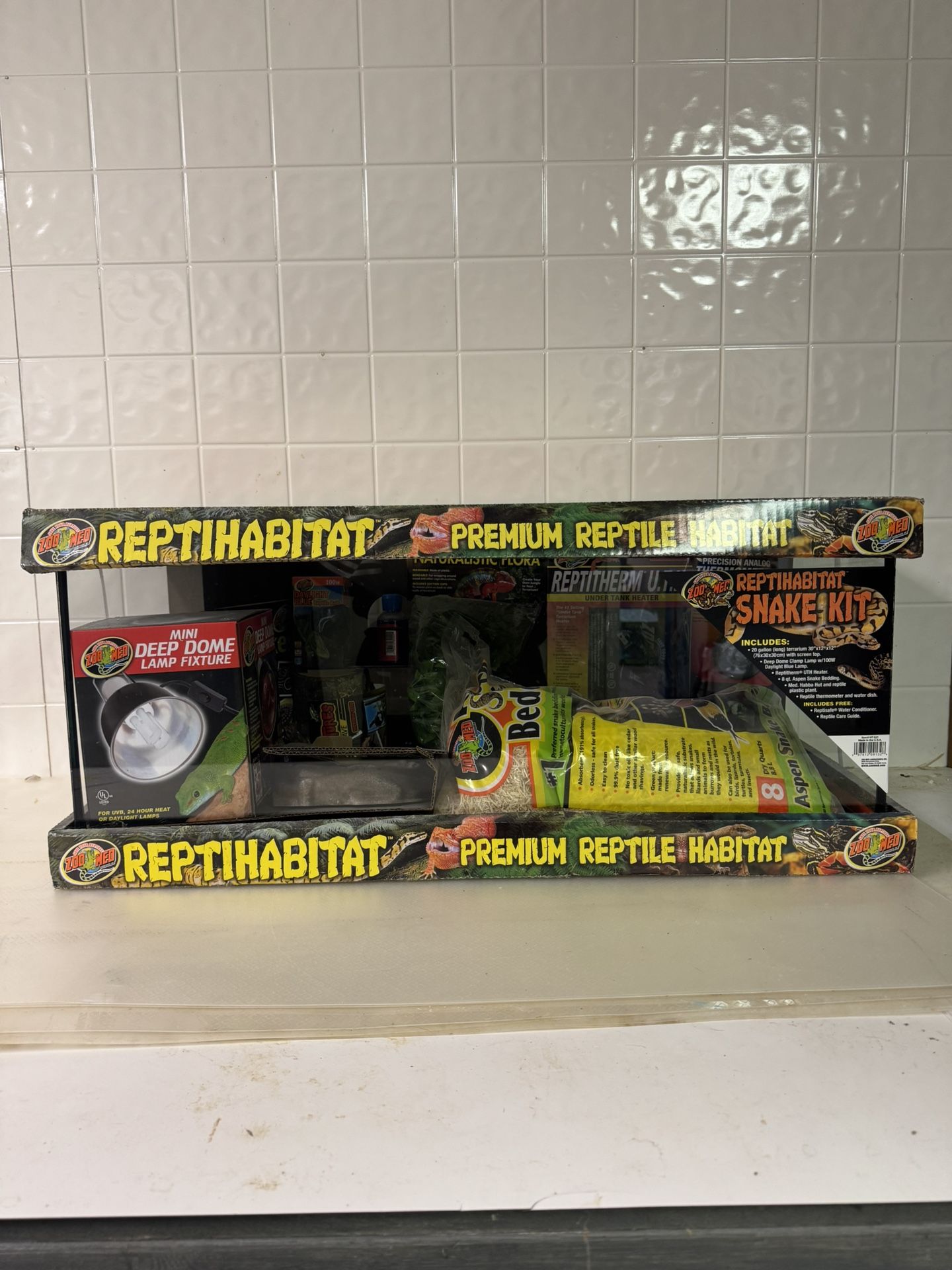 zoo med reptihabitat 20 gallon