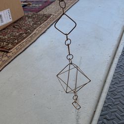 Wire hanging ornament 