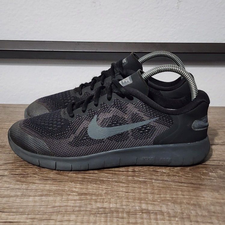Nike Free RN 2017 Women s Running Shoes Size 7.5 Youth 6 for Sale in Downey CA OfferUp