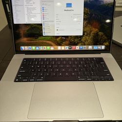 New Open Box Apple MacBook Pro 16” M3 Pro 18gb Ram 512gb AppleCare Plus 2027!!