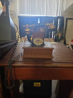 Vintage Style Rotary Desk Telephone