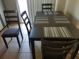 Kitchen table
