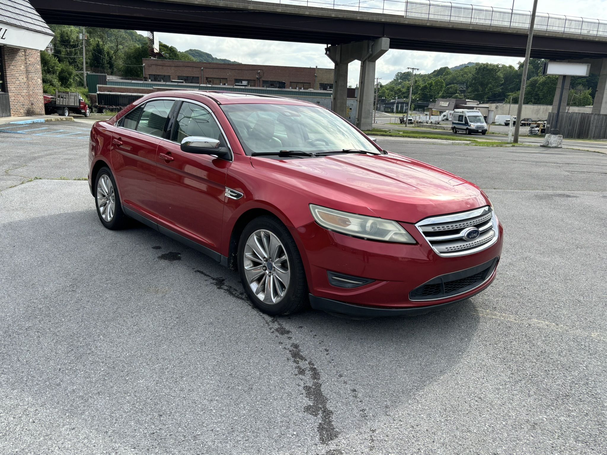 2010 Ford Taurus