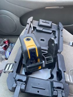 Dewalt laser cross line and plumb laser