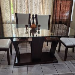 Glass Dinning Table With 6 Chairs