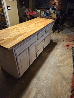 Kitchen Island without Butcher Block Top